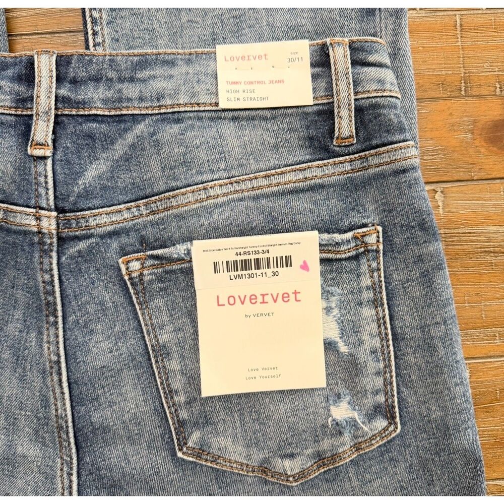 Forever 21 Women's Straight Leg Jeans with Frayed Hem - Medium Blue - Picture 8 of 10